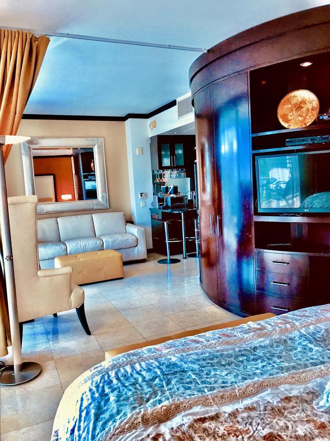 Apartment At De Soleil Hotel On Ocean Drive Miami Beach Exterior foto